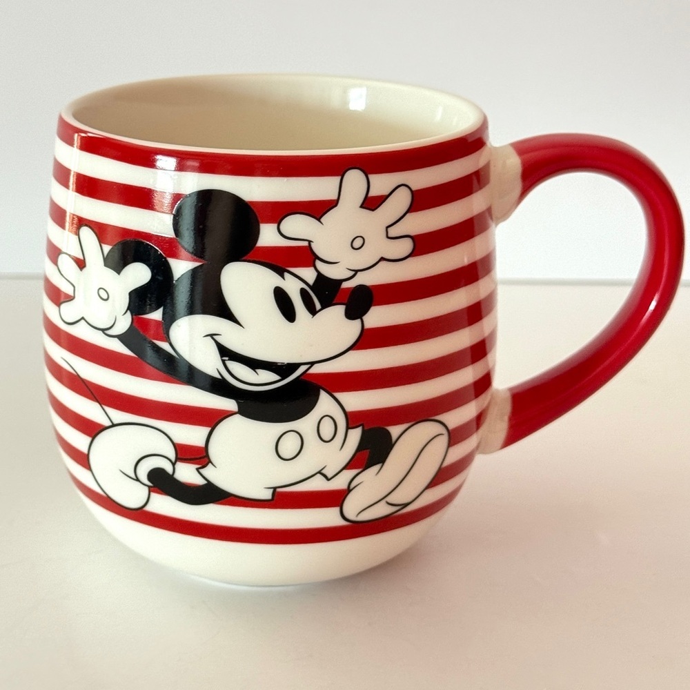 Disney Mickey Mouse Mug Red & White Striped With Happy Mickey Porcelain.